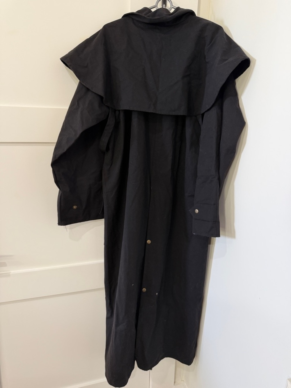 Men’s Black Trench Coat with Red Plaid Lining Medium NWT - Picture 5 of 10